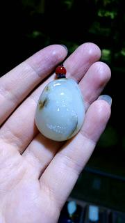 和田玉独籽~佛.天然黑皮独籽,形态饱满笑口常开.尺寸:33*26*18 重:24